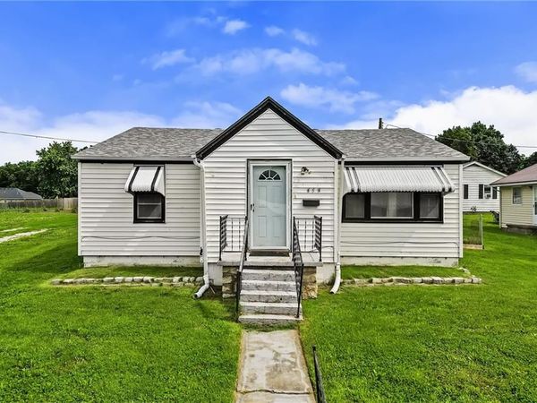 814 E North Main Street, Richmond, MO 64085