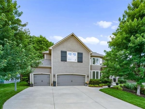 22726 W 44TH Street, Shawnee, KS 66226