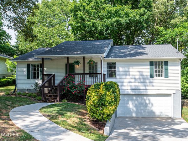 1718 Frank Watts Rd, Knoxville, TN 37909