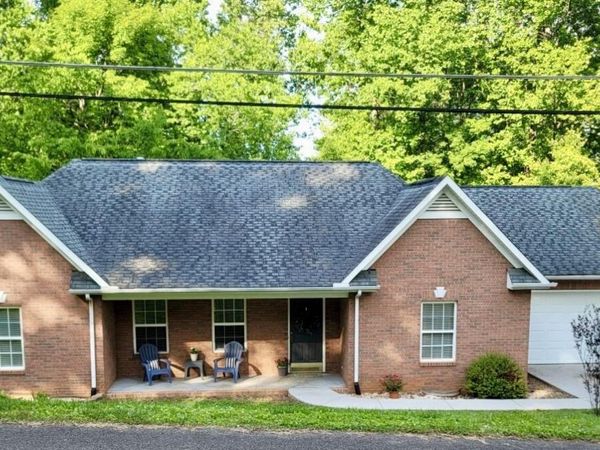 6133 Weems Rd, Knoxville, TN 37918