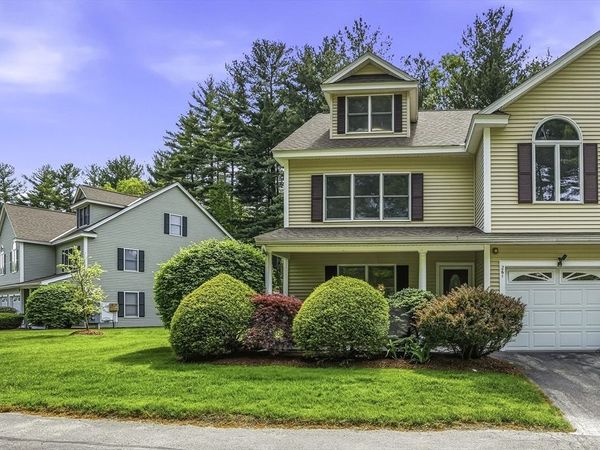 218 Rangeway Rd, Unit 261, Billerica, MA 01862