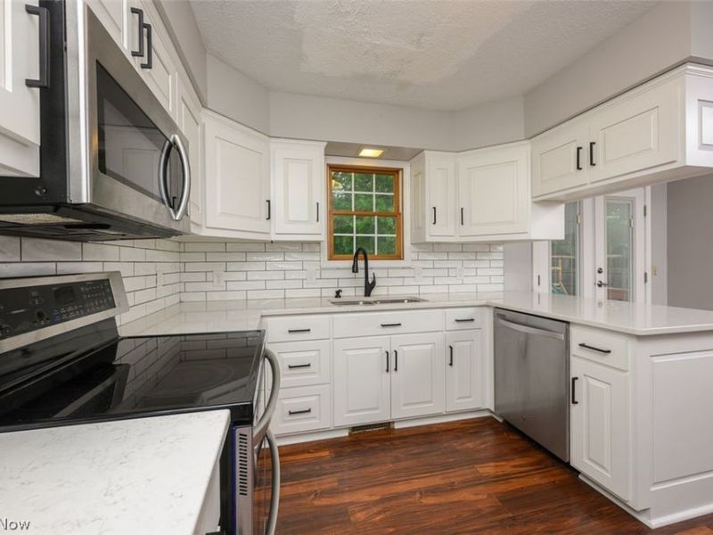 6169 Shipslanding Avenue NW, Canton, OH 44718 Photo 8