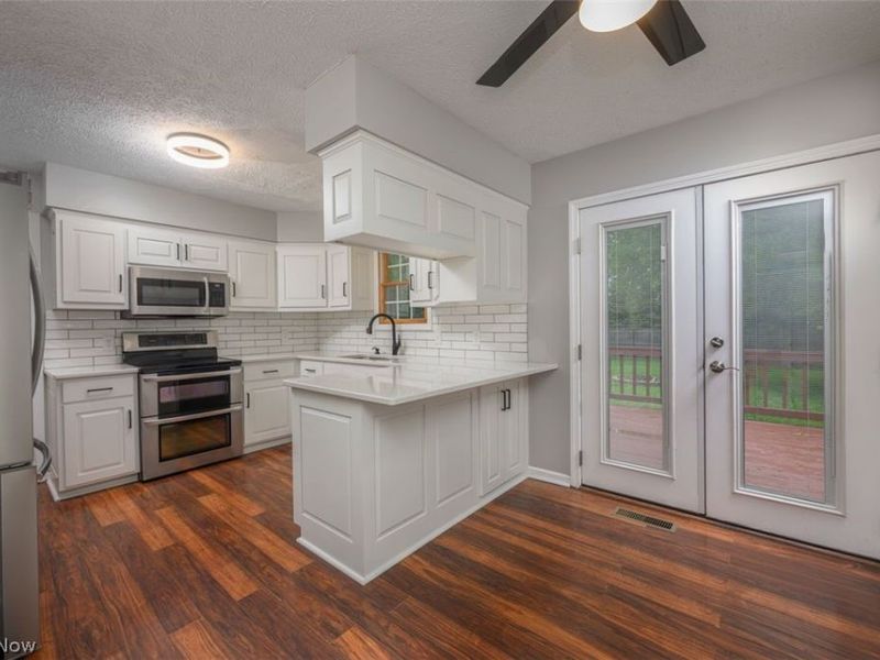 6169 Shipslanding Avenue NW, Canton, OH 44718 Photo 9