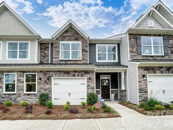 3977 Fadden Street , Harrisburg, NC 28075