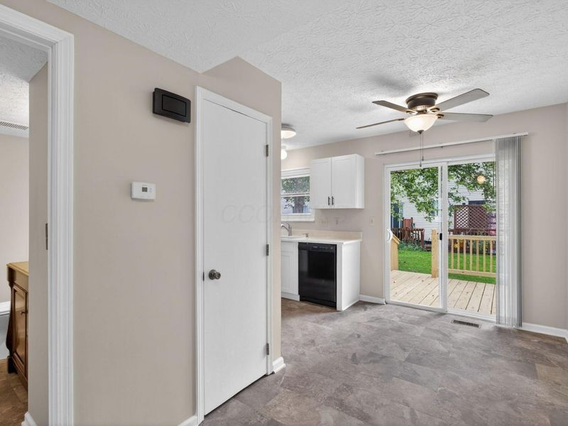 7894 Tuxford Court , Unit 2E, Columbus, OH 43085 Photo 7
