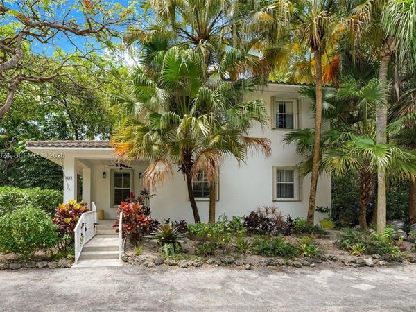3605 SW 37 Avenue , Unit 21, Miami, FL 33133