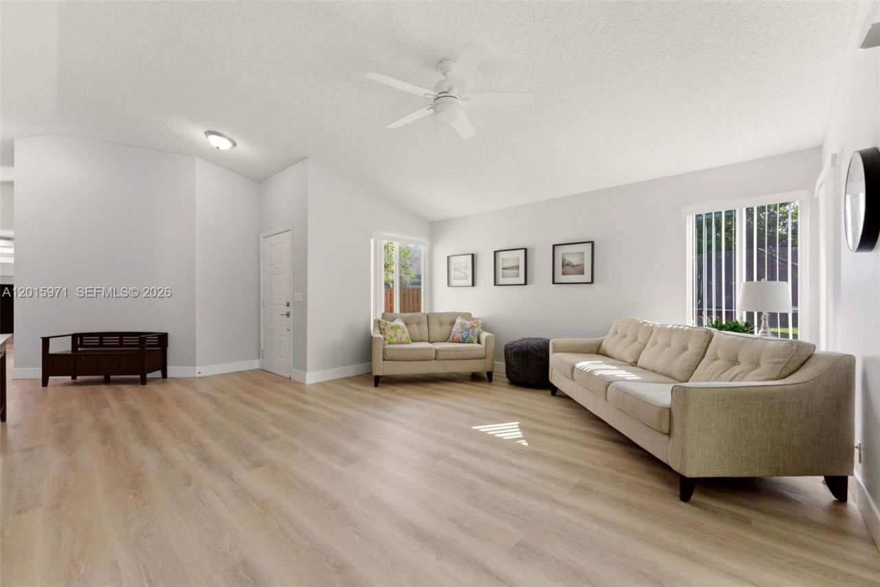 3861 NW 20th St, Coconut Creek, FL 33066 Photo