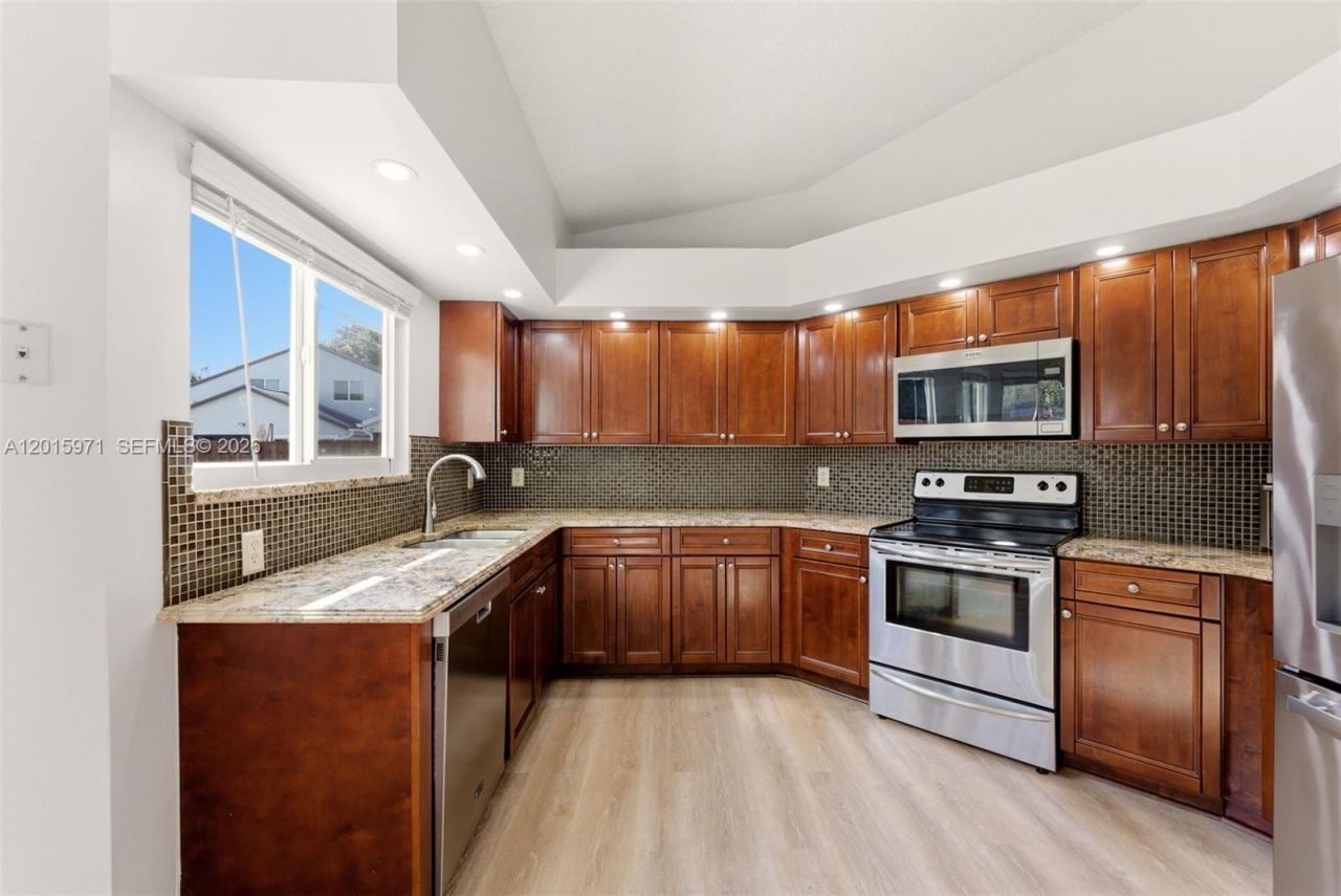 3861 NW 20th St, Coconut Creek, FL 33066 Photo