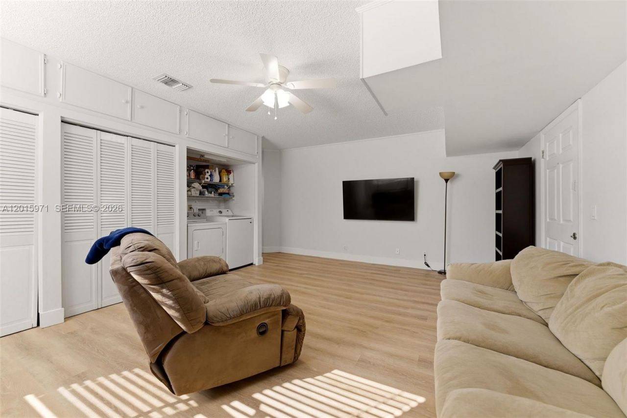 3861 NW 20th St, Coconut Creek, FL 33066 Photo