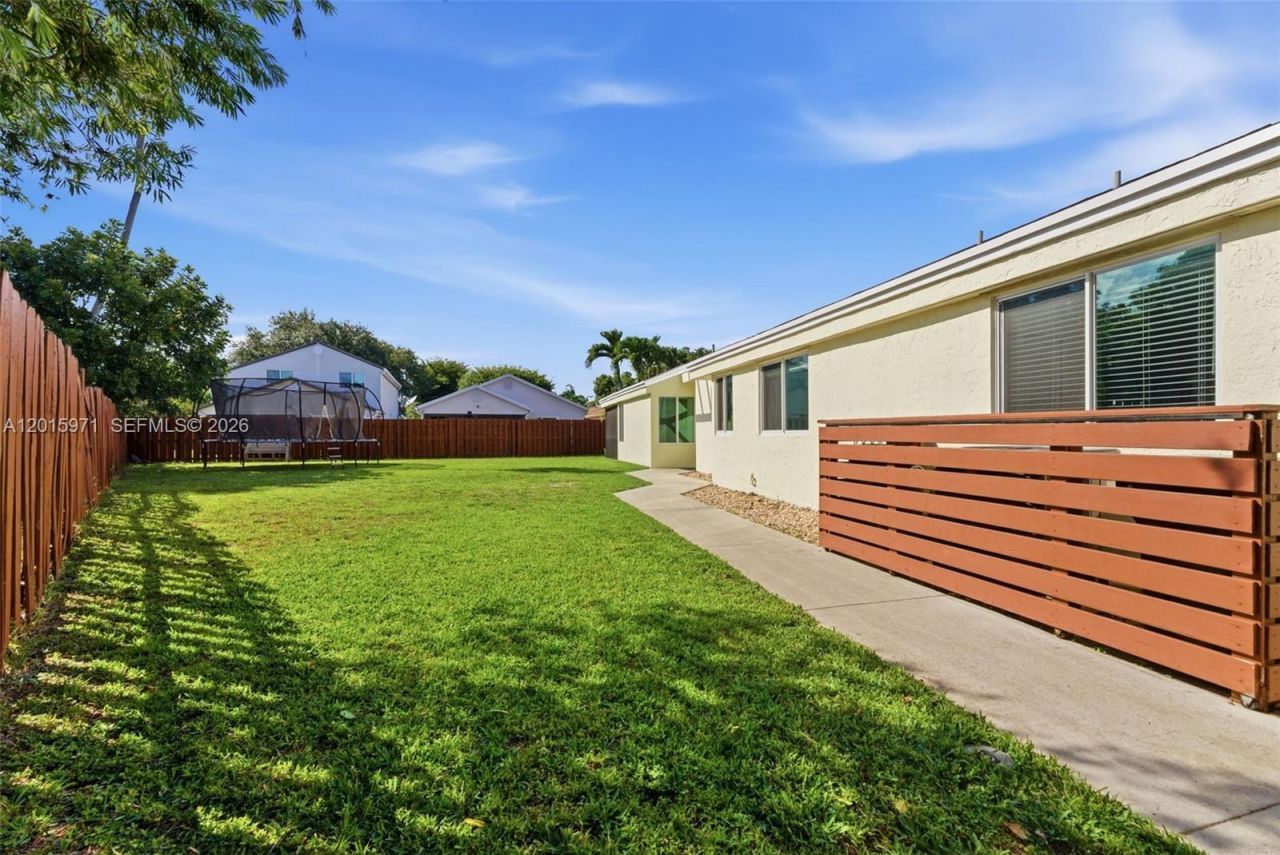3861 NW 20th St, Coconut Creek, FL 33066 Photo