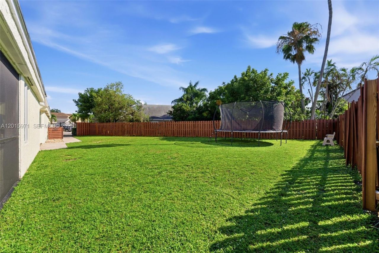 3861 NW 20th St, Coconut Creek, FL 33066 Photo
