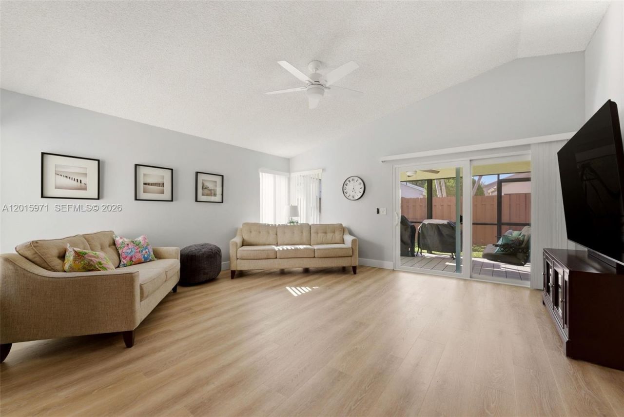 3861 NW 20th St, Coconut Creek, FL 33066 Photo