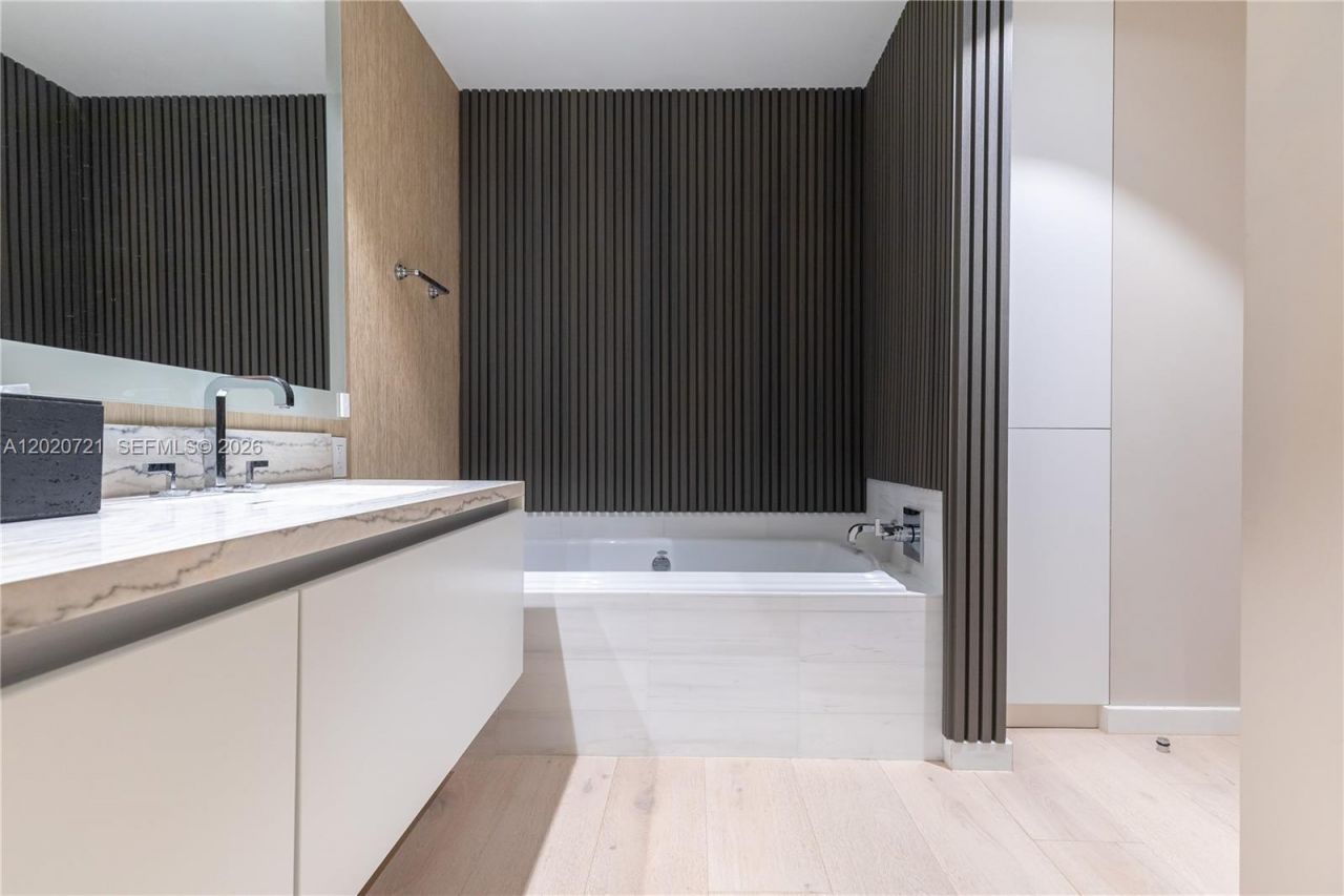 700 NE 26th Ter , Unit 2901, Miami, FL 33137 Photo