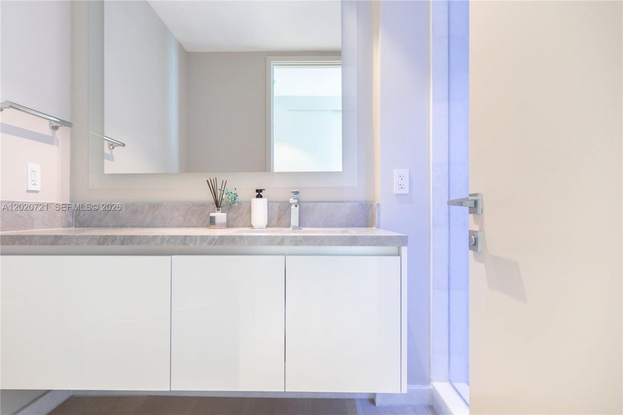 700 NE 26th Ter , Unit 2901, Miami, FL 33137 Photo