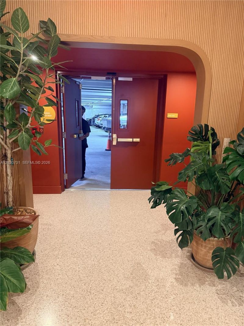 90 NE 32, Unit 905, Miami, FL 33137 Photo