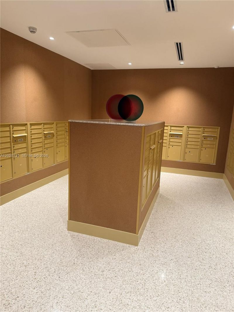90 NE 32, Unit 905, Miami, FL 33137 Photo