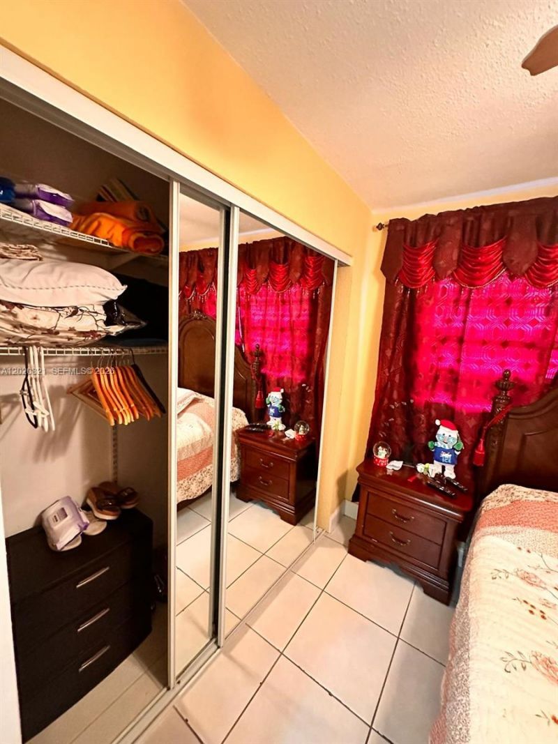 5953 W 28th Ave , Unit 24, Hialeah, FL 33016 Photo