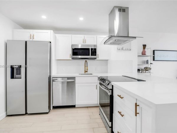 20379 W Country Club Dr, Unit 1237, Aventura, FL 33180