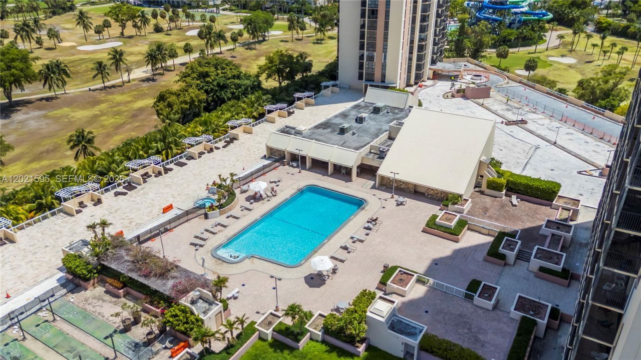 20379 W Country Club Dr , Unit 1237, Aventura, FL 33180 Photo