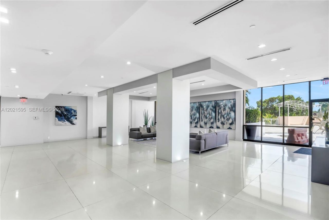 20379 W Country Club Dr , Unit 1237, Aventura, FL 33180 Photo