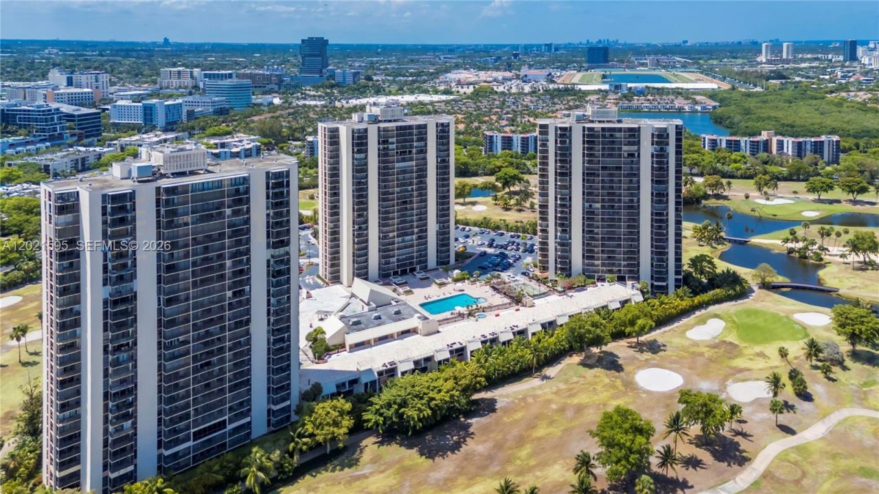 20379 W Country Club Dr , Unit 1237, Aventura, FL 33180 Photo