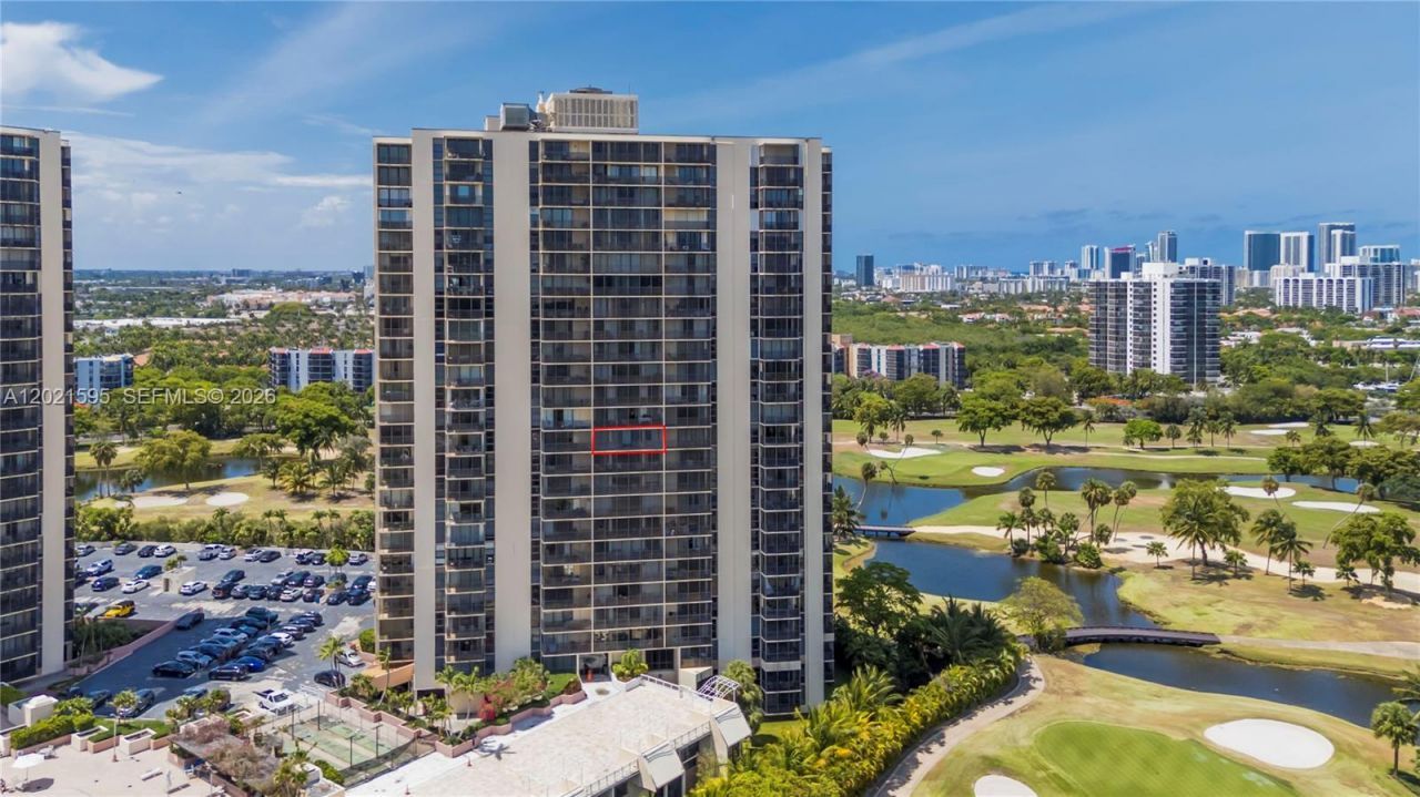 20379 W Country Club Dr , Unit 1237, Aventura, FL 33180 Photo