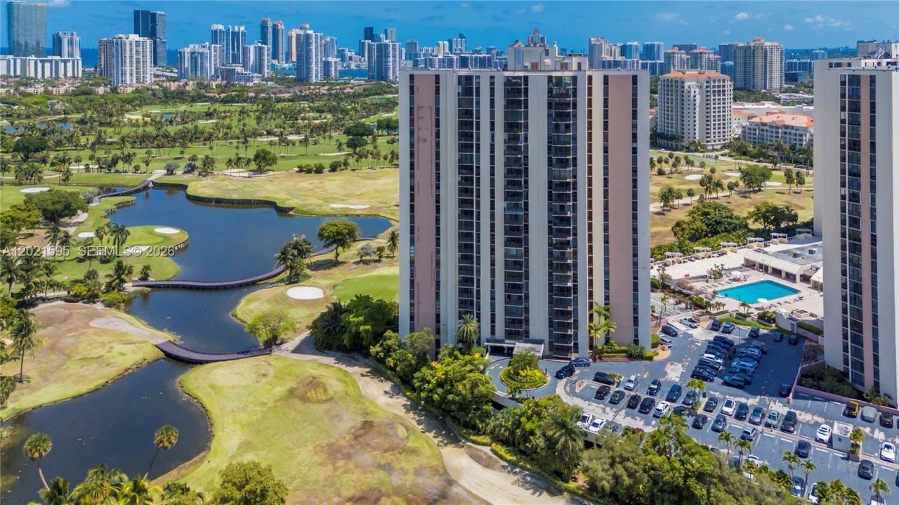 20379 W Country Club Dr , Unit 1237, Aventura, FL 33180 Photo