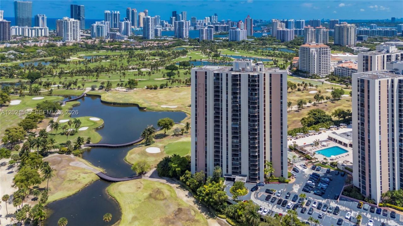 20379 W Country Club Dr , Unit 1237, Aventura, FL 33180 Photo
