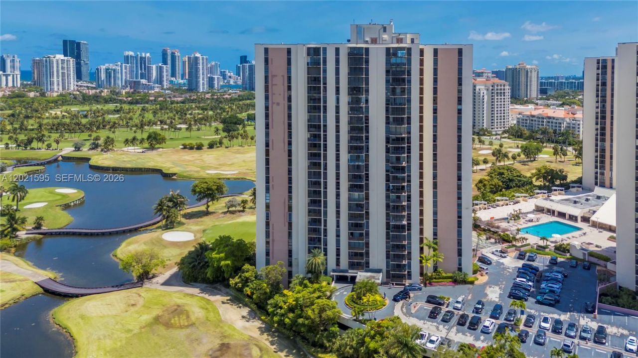 20379 W Country Club Dr , Unit 1237, Aventura, FL 33180 Photo