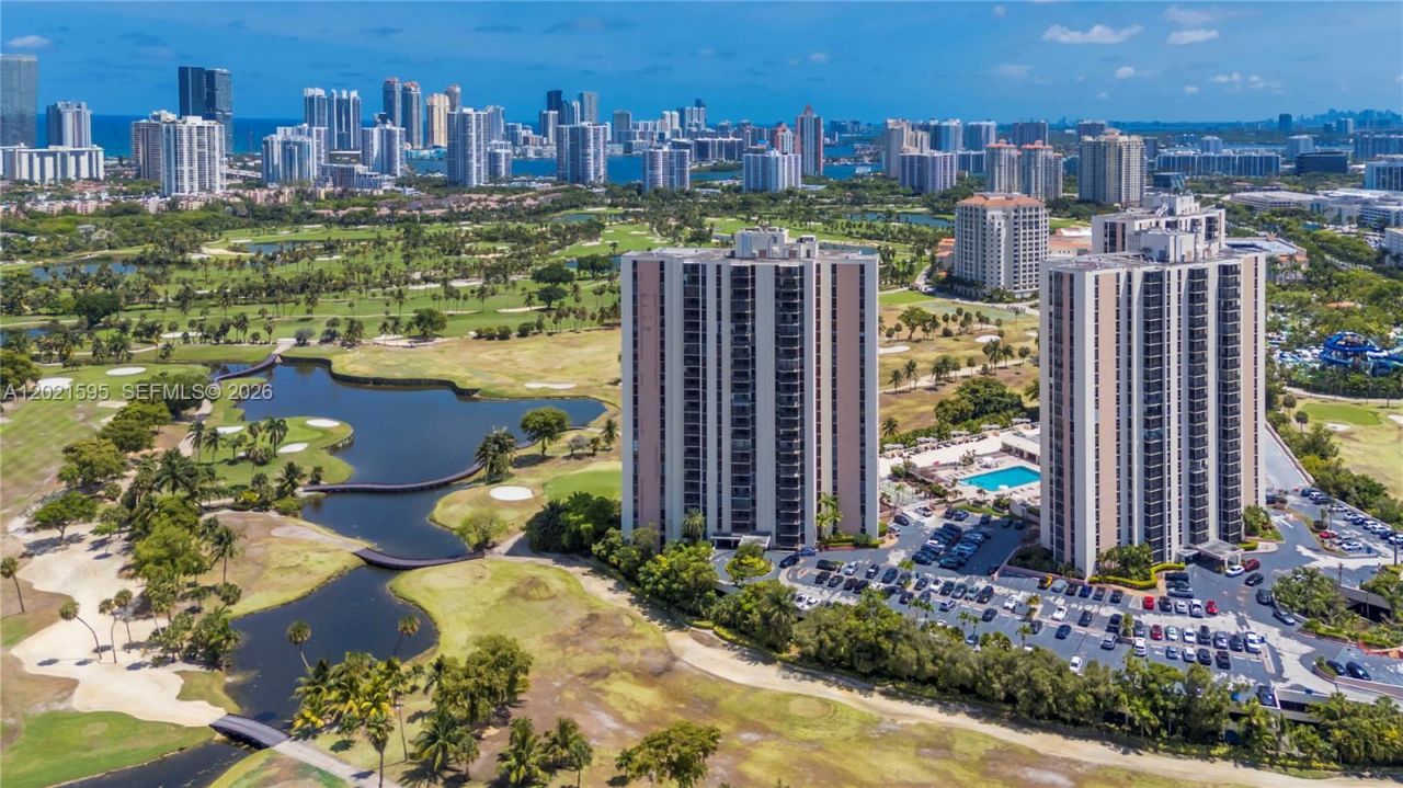 20379 W Country Club Dr , Unit 1237, Aventura, FL 33180 Photo