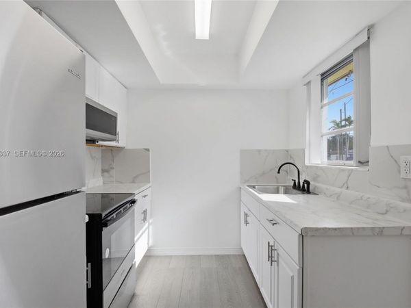 26 NW 170th St , Unit 26, North Miami Beach, FL 33169