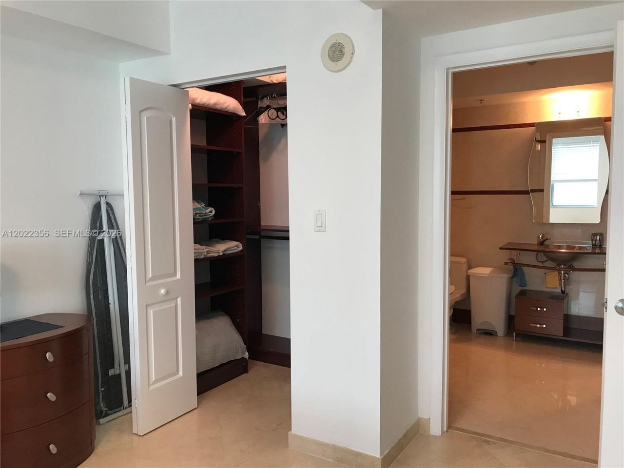 110 Washington Ave , Unit 1614, Miami Beach, FL 33139 Photo