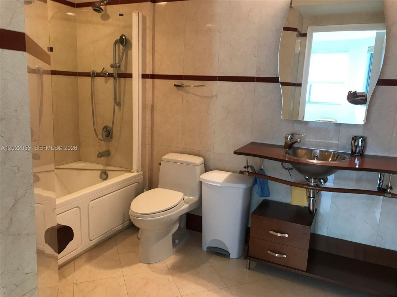 110 Washington Ave , Unit 1614, Miami Beach, FL 33139 Photo