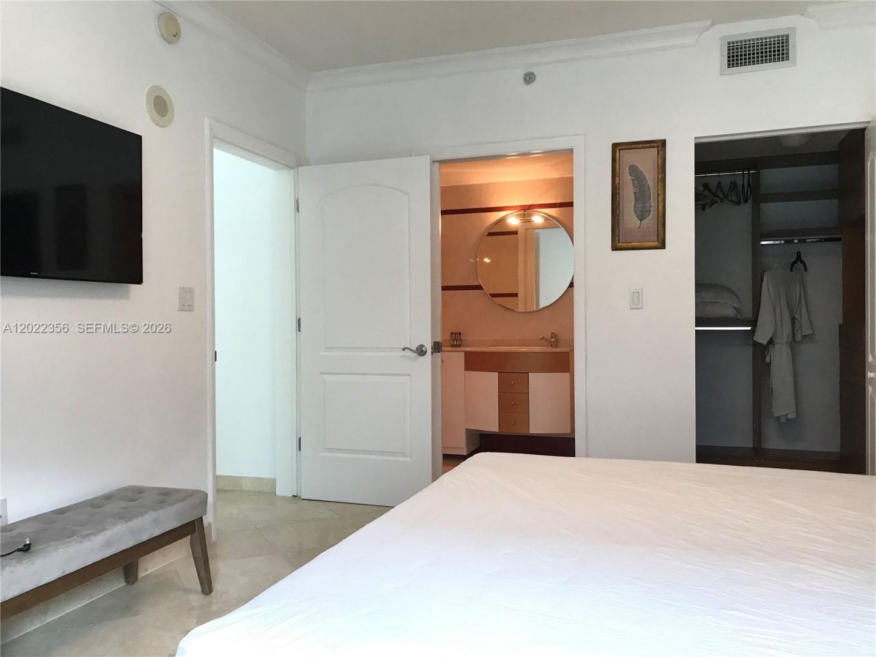 110 Washington Ave , Unit 1614, Miami Beach, FL 33139 Photo