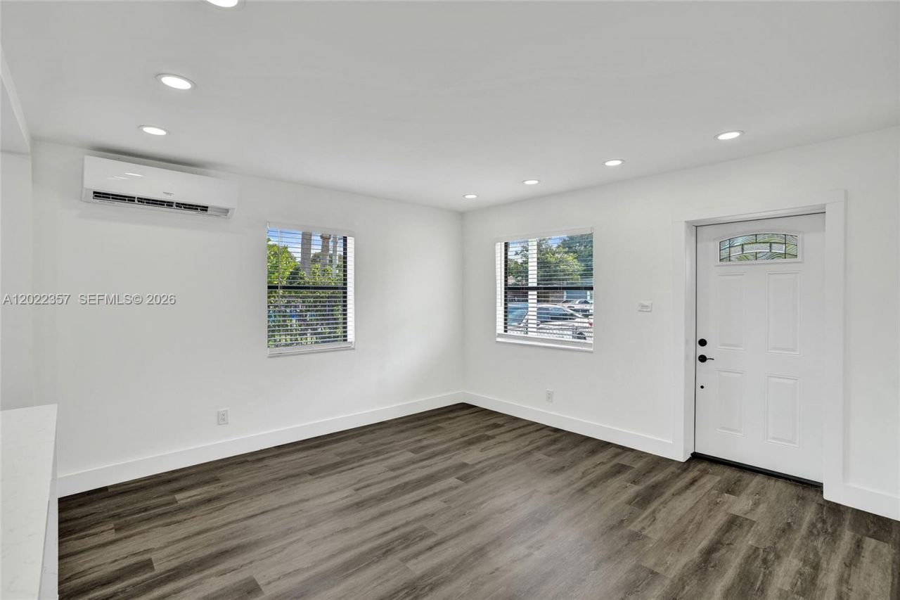 733 NW 15th Ter , Fort Lauderdale, FL 33311 Photo