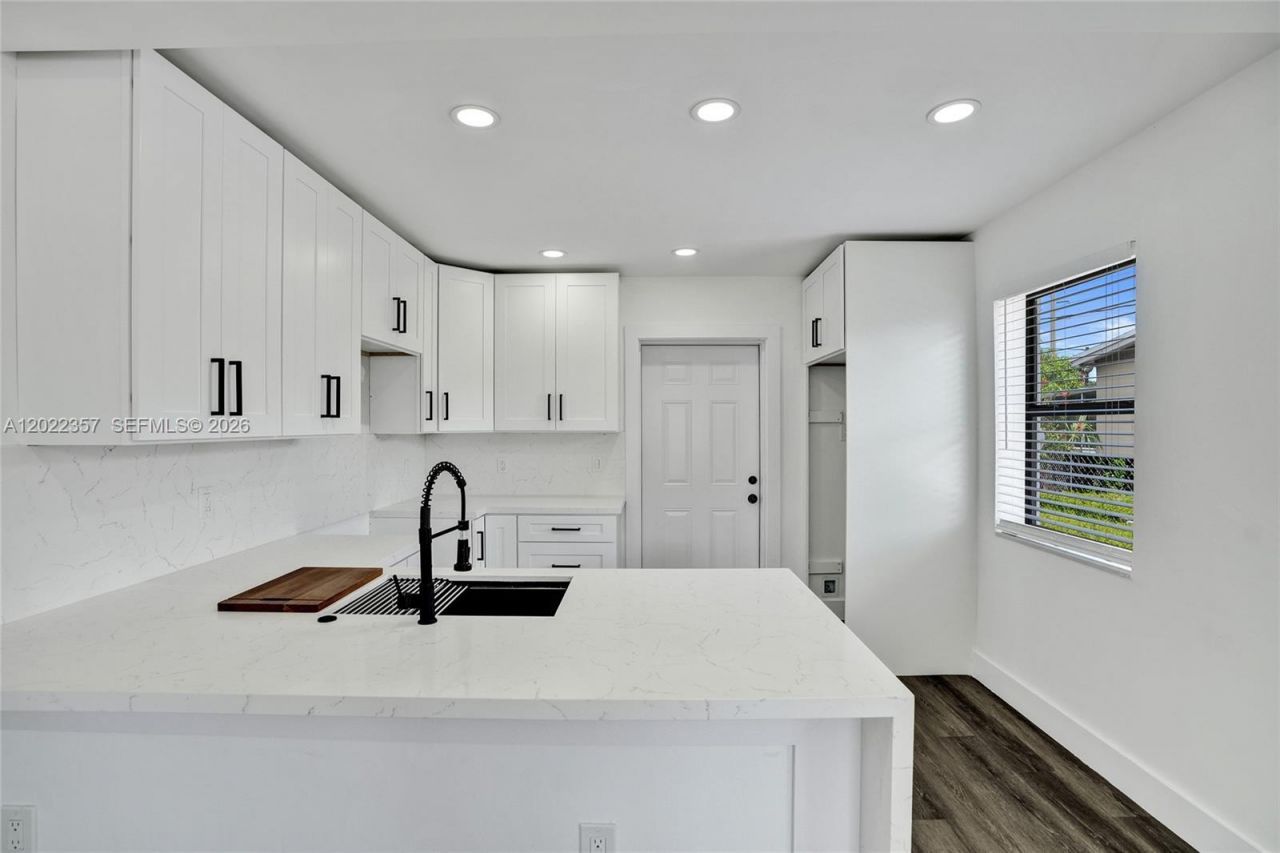 733 NW 15th Ter , Fort Lauderdale, FL 33311 Photo