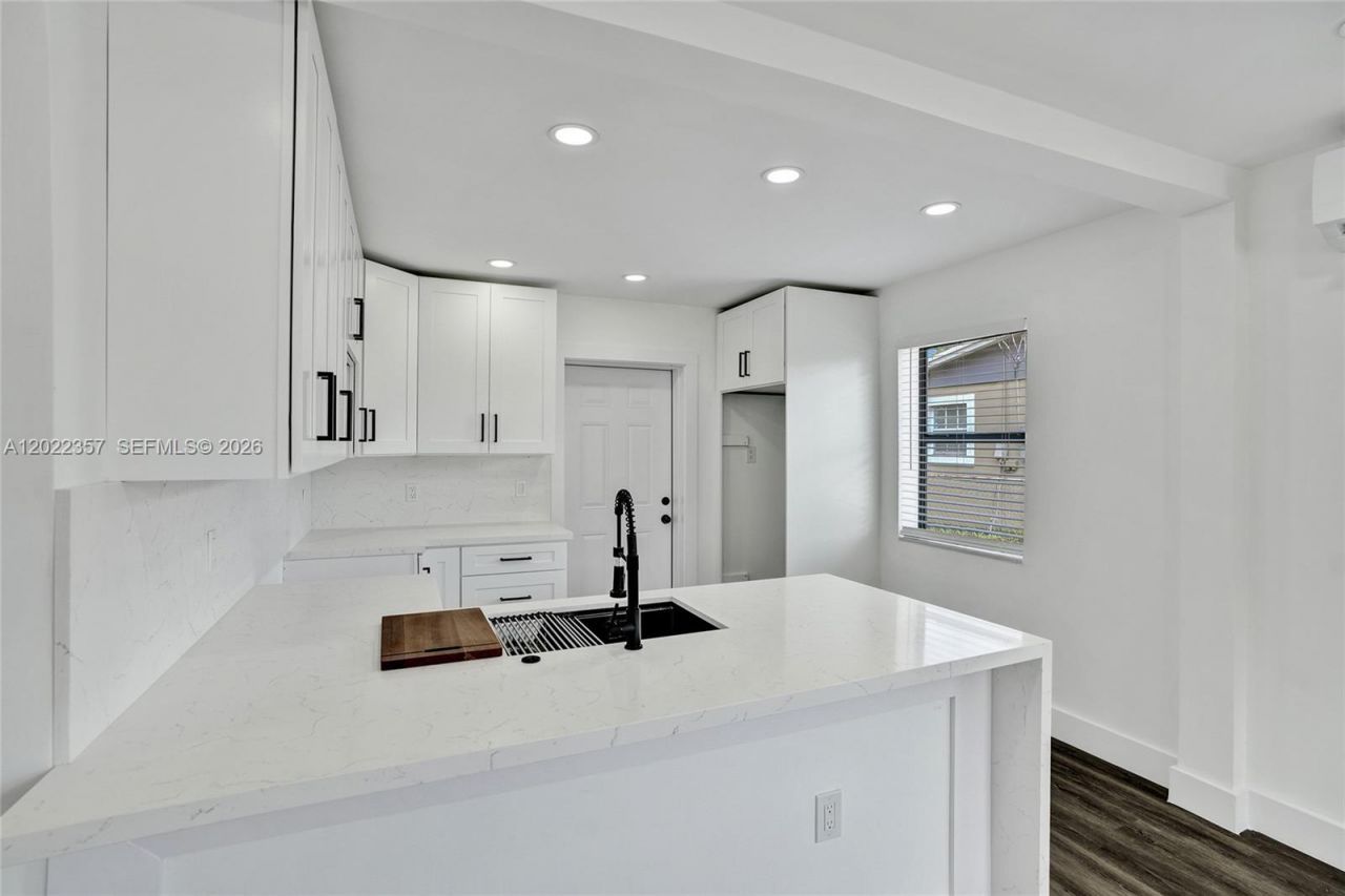 733 NW 15th Ter , Fort Lauderdale, FL 33311 Photo