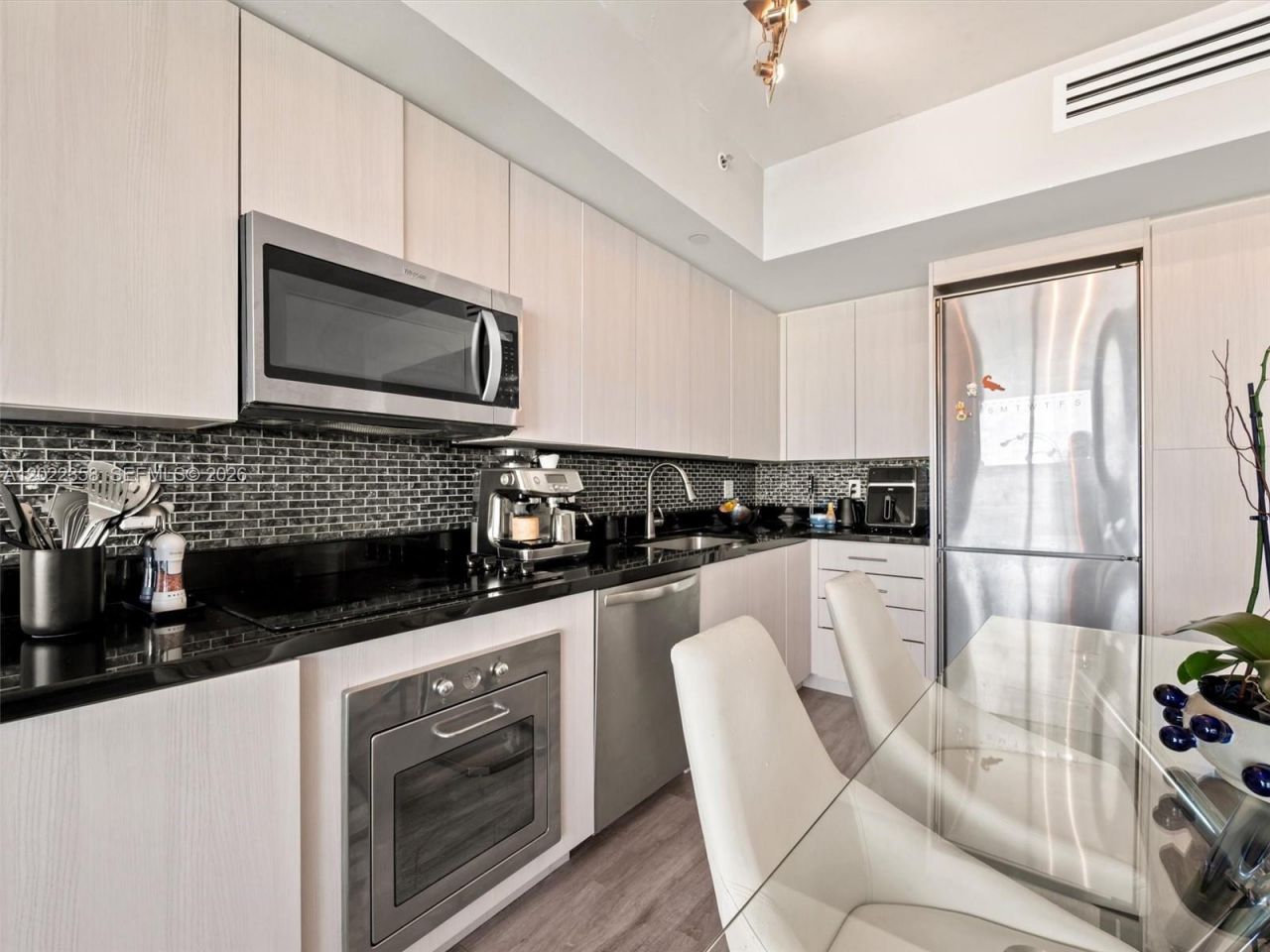92 SW 3rd St , Unit 1607, Miami, FL 33130 Photo