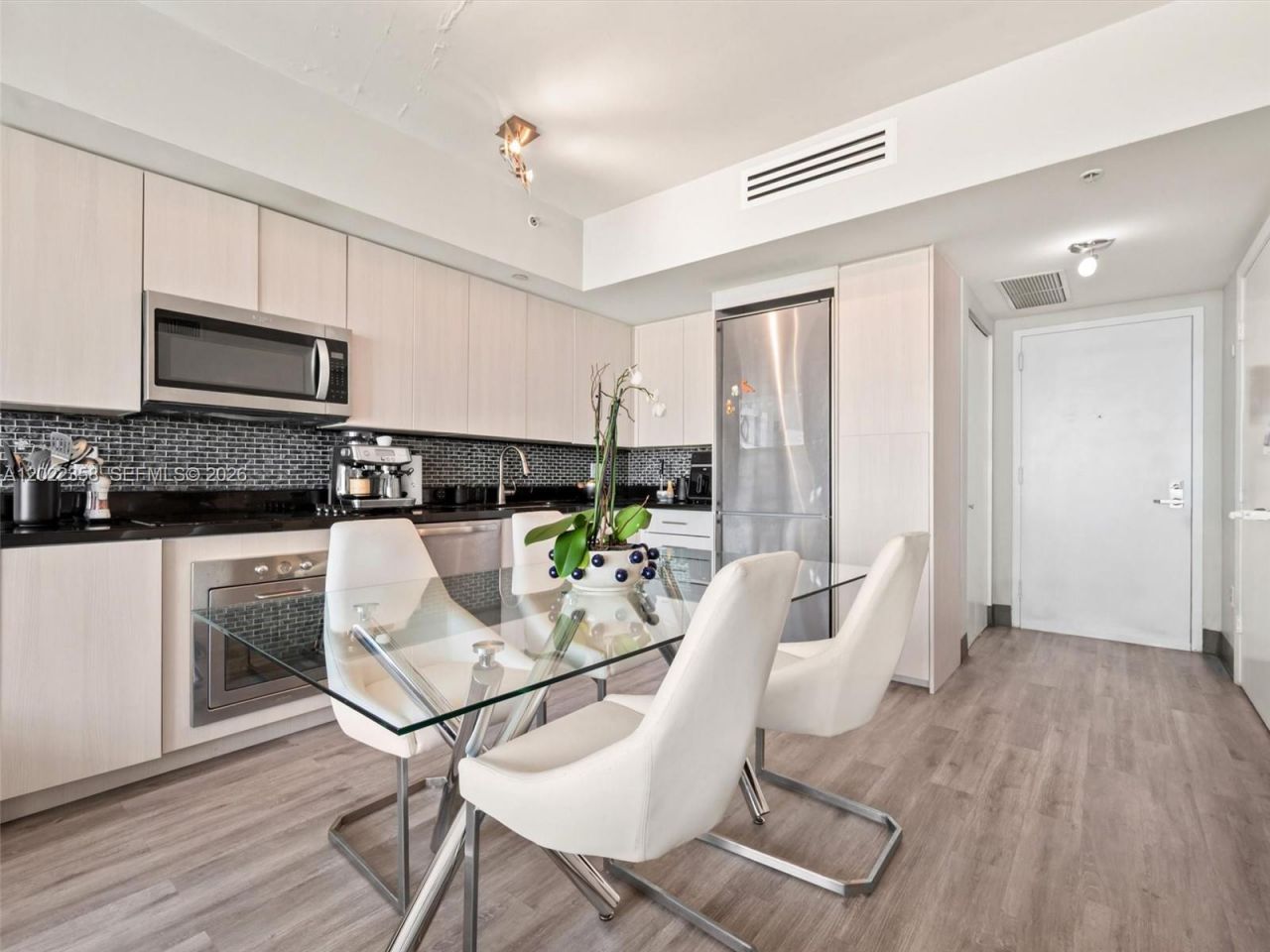 92 SW 3rd St , Unit 1607, Miami, FL 33130 Photo