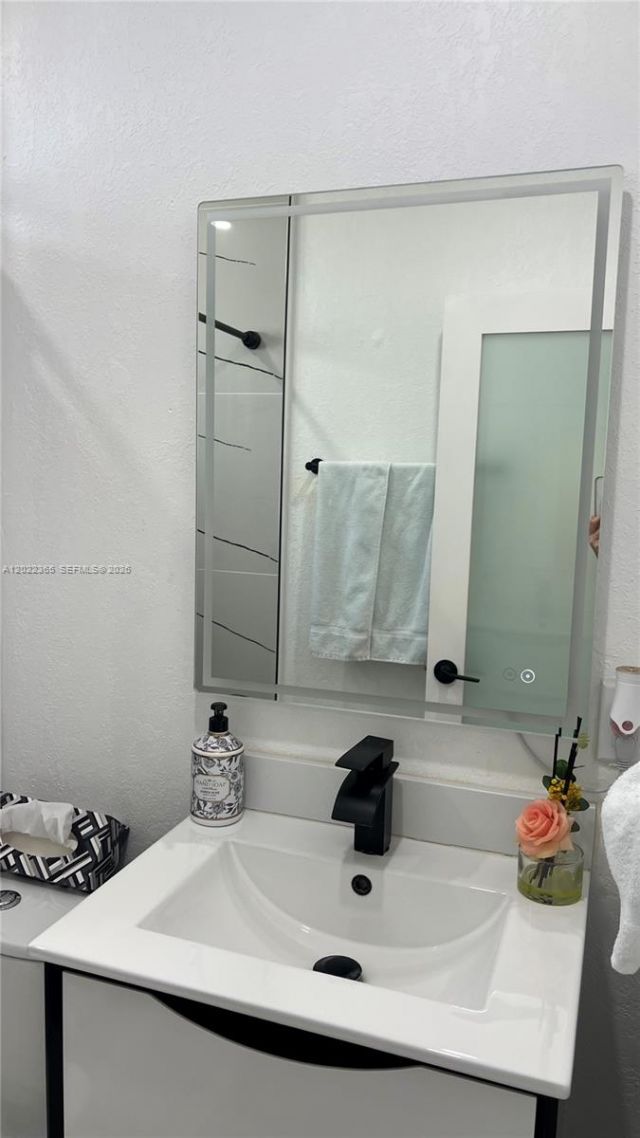2330 NW 13th St , Fort Lauderdale, FL 33311 Photo
