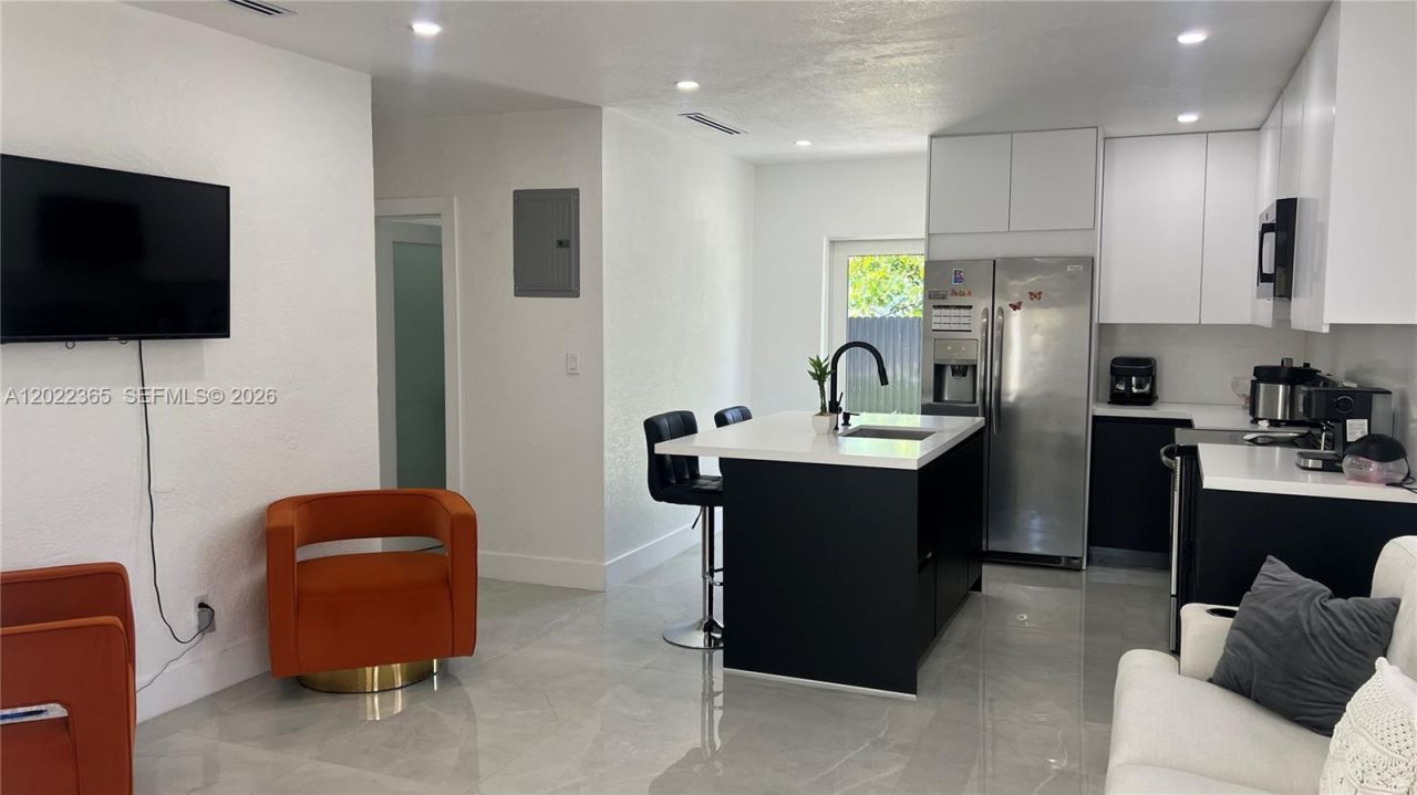 2330 NW 13th St , Fort Lauderdale, FL 33311 Photo