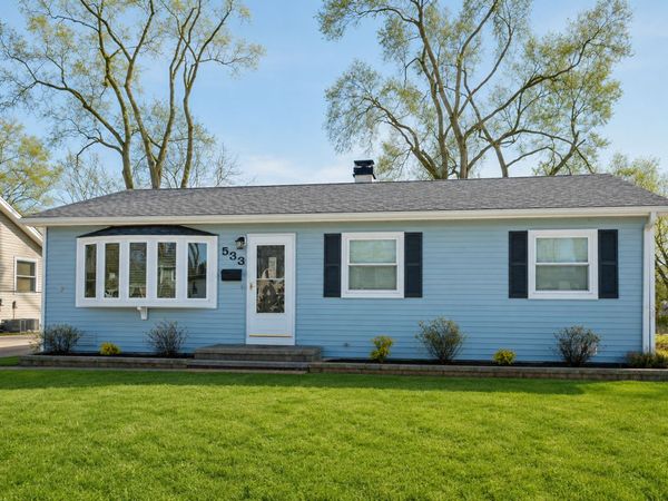 533 Bobby Lane , Mundelein, IL 60060