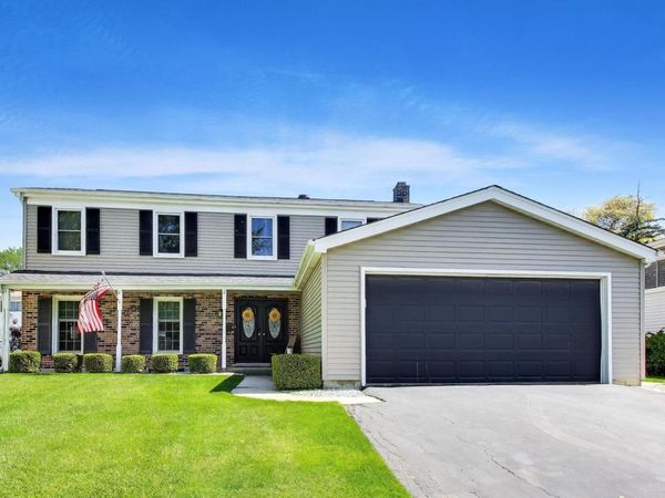 401 Collen Drive , Lombard, IL 60148