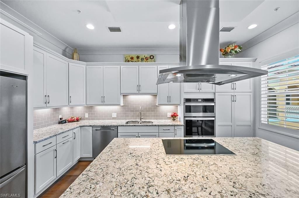 21530 Strada Nuova Cir, Unit 409, Estero, FL 33928 Photo