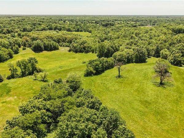 5098 highway jj Highway, Moberly, MO 65270