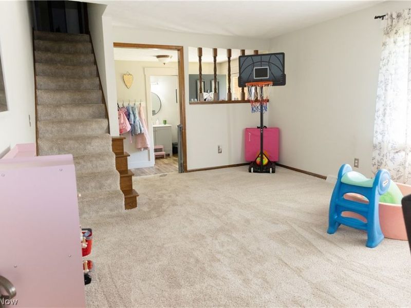 2122 Windham Street NE, Canton, OH 44721 Photo 12
