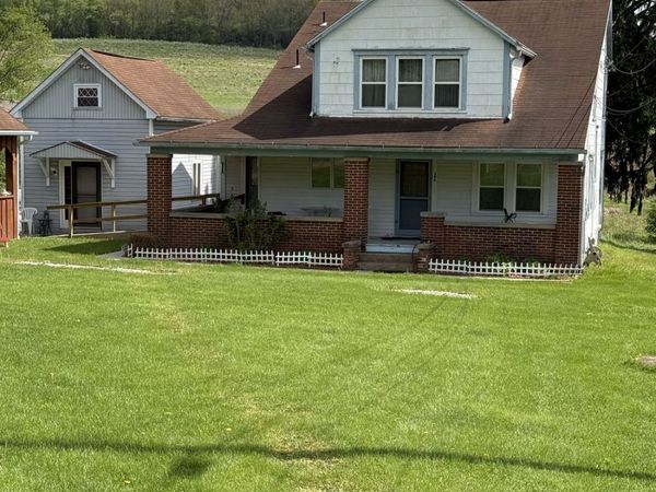 386 Fanker Road, Harmony, PA 16037