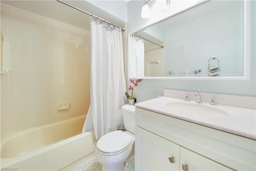 2058 Arbour Walk Cir, Unit 322, Naples, FL 34109 Photo