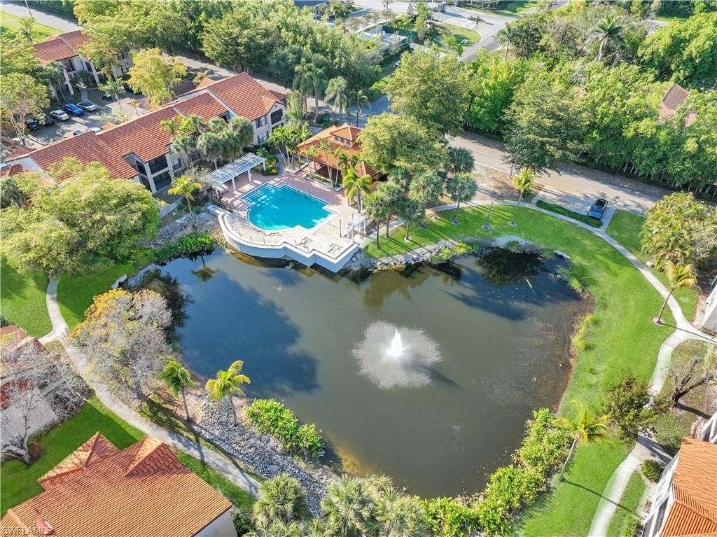 2058 Arbour Walk Cir, Unit 322, Naples, FL 34109 Photo