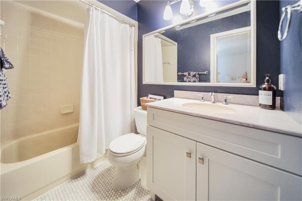 2058 Arbour Walk Cir, Unit 322, Naples, FL 34109 Photo